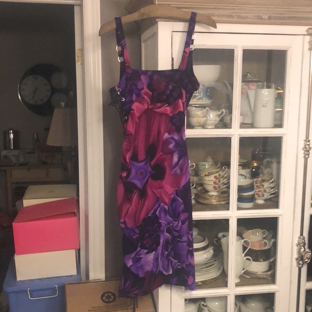 Versace vintage Purple and Magenta Floral Bodycon Dress - Picture 4 of 5